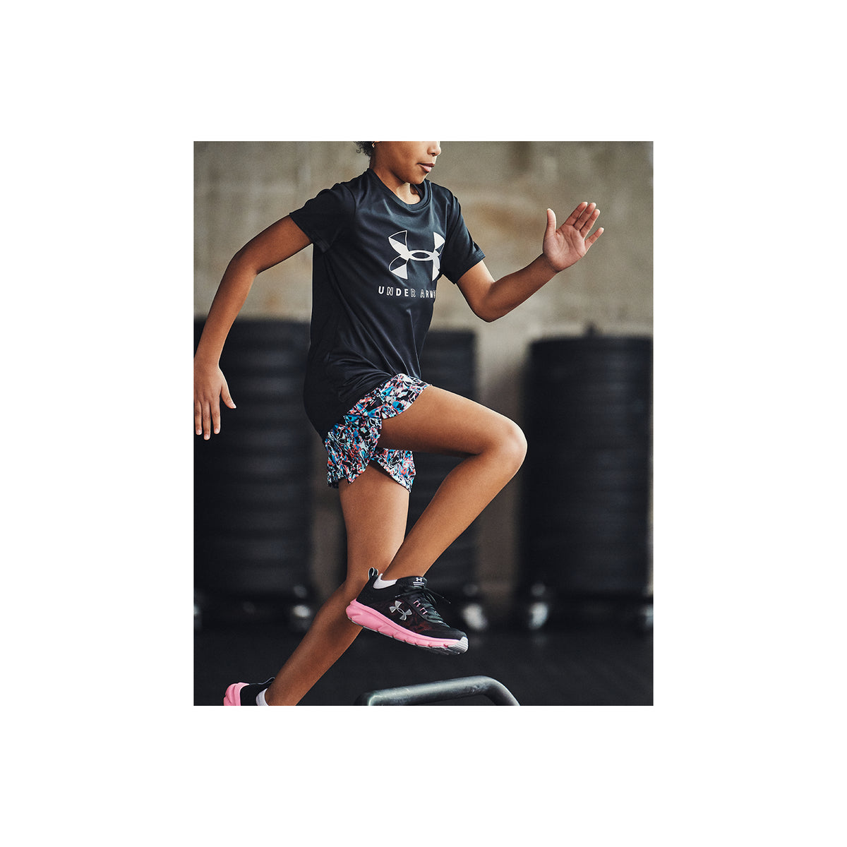 Shorts estampados UA Play Up para niña
