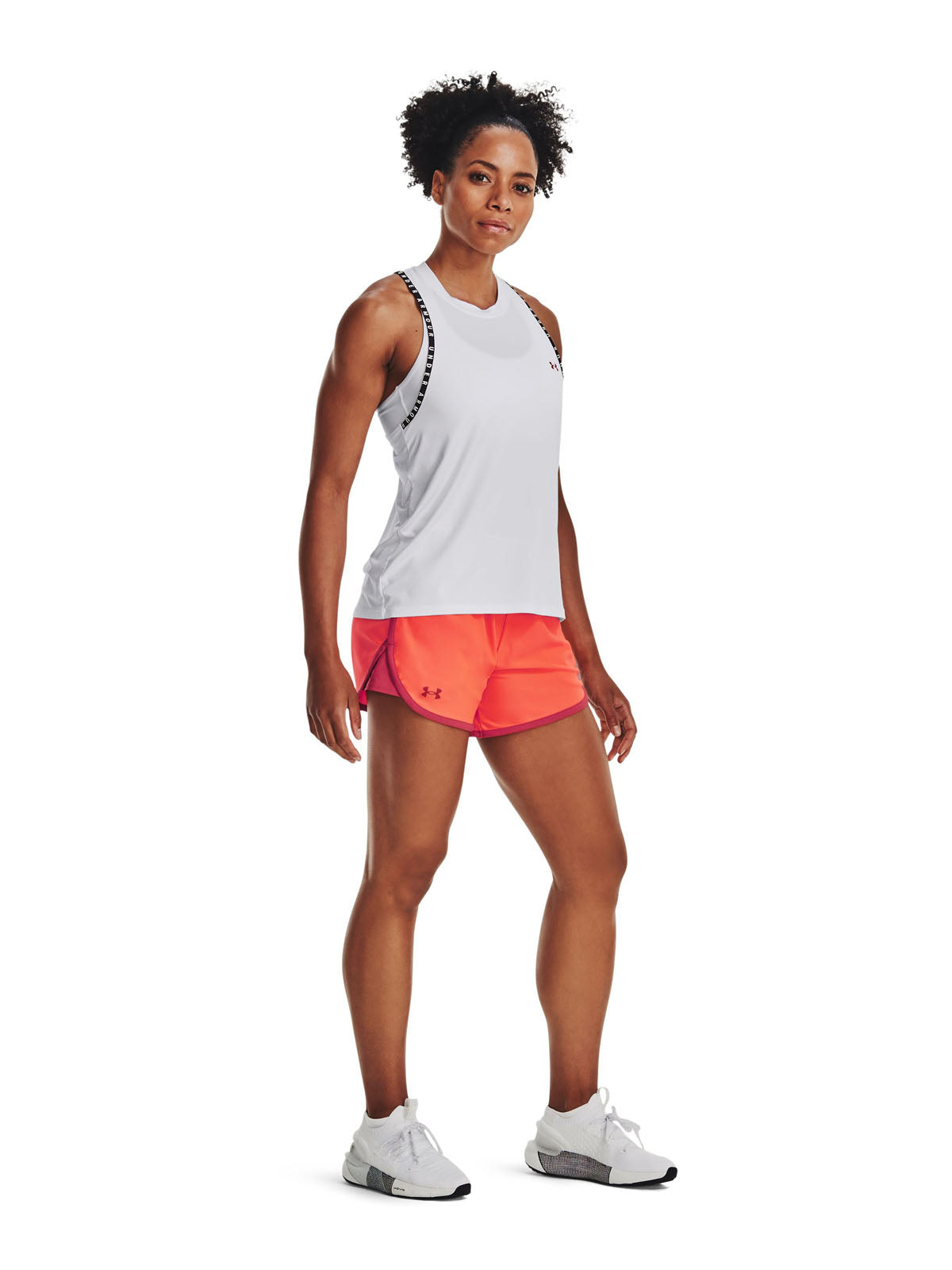 Shorts UA Play Up de 5" para mujer