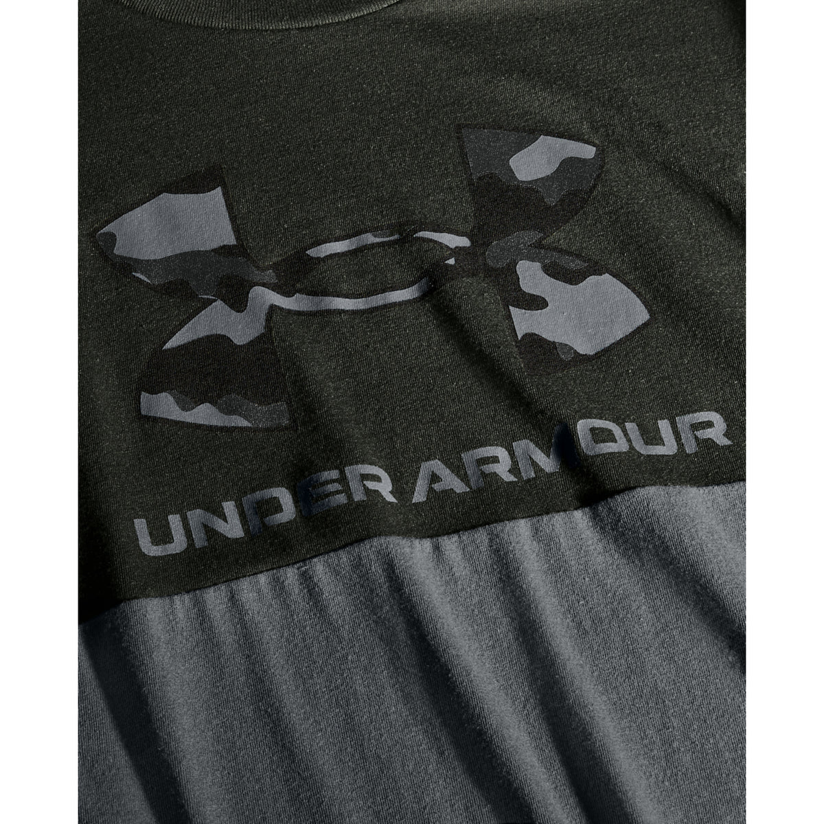 Polera Manga Corta UA Camo Big Logo para Hombre