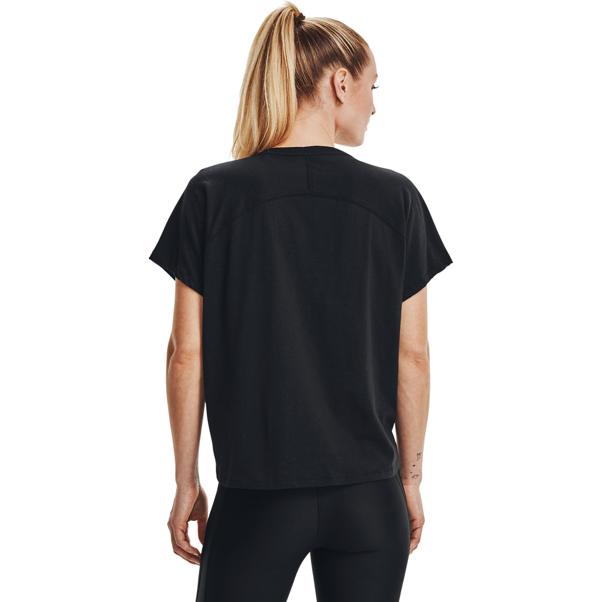 Polera Manga Corta Ua Project Rock Bsr Ss para Mujer