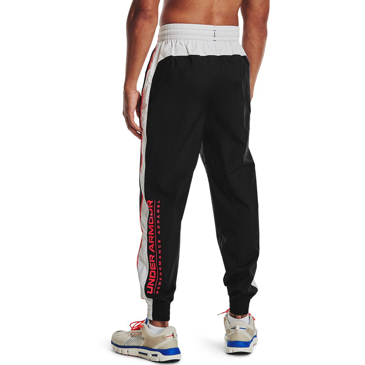 Jogger UA Woven Track para Hombre
