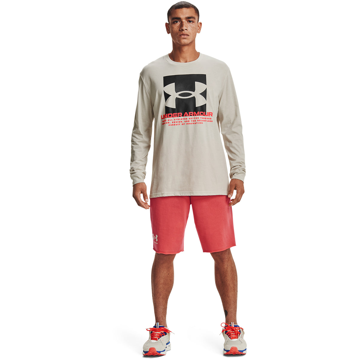 Polera manga larga UA Boxed Script para Hombre