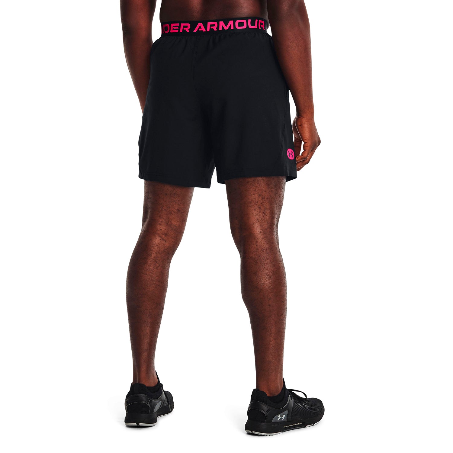 Shorts UA Woven 18 cm para hombre