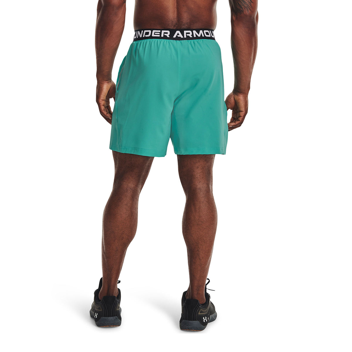 Shorts UA Woven 18 cm para hombre