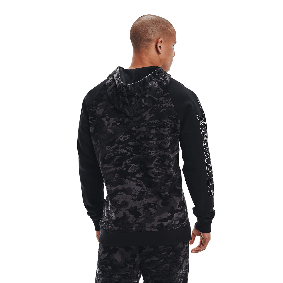Polera manga larga UA Rival Fleece Camo Script para hombre
