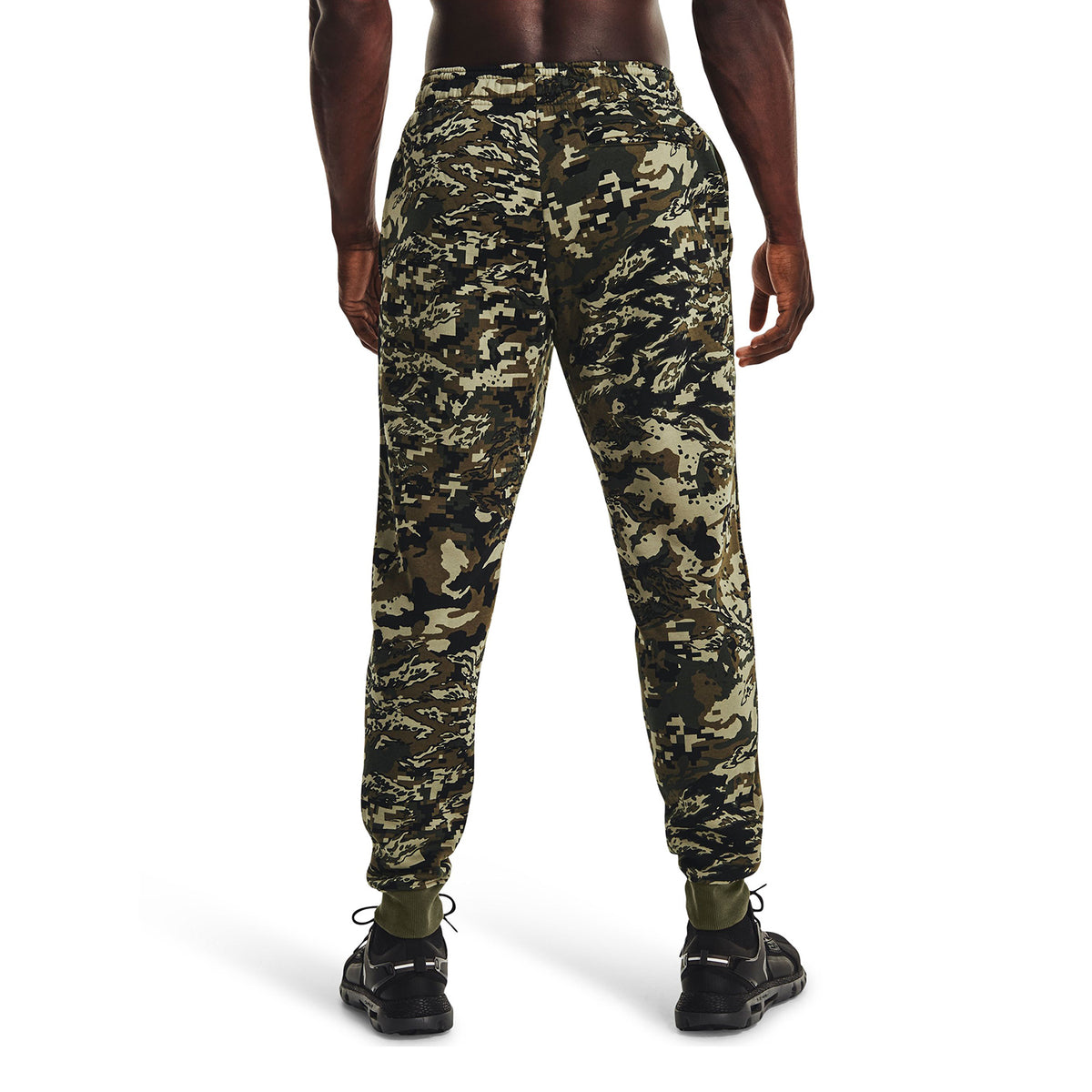 Joggers UA Rival Fleece Camo Script para hombres