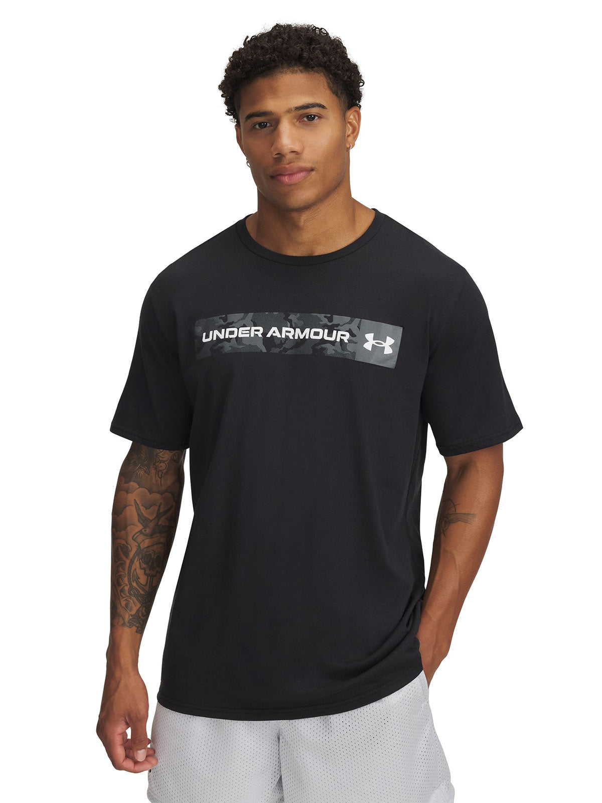 Polera manga corta Under Armour cCamo chest negro para hombre
