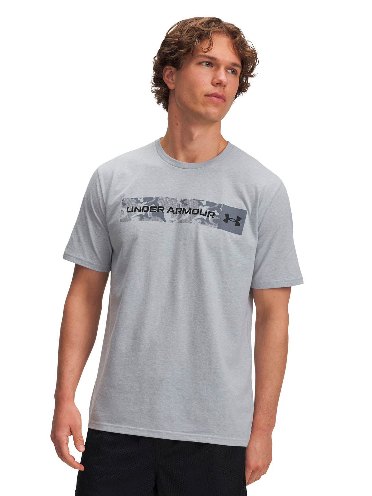 Polera manga corta Lifestyle para Hombre Camo chest stripe Gris Under Armour