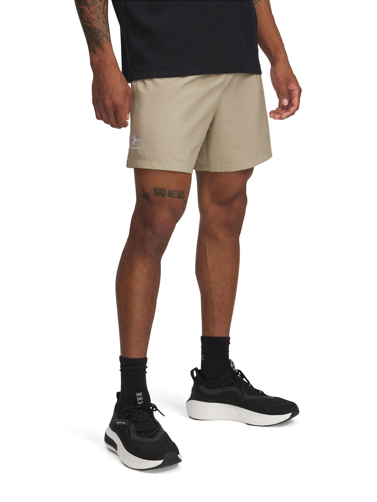 Shorts UA Icon Volley café para hombre