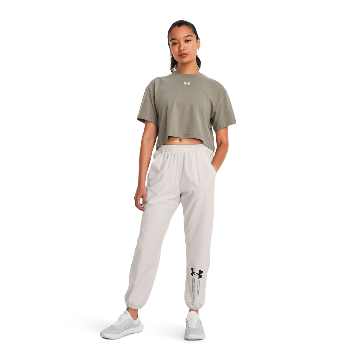 Polera manga corta Crop Sportstyle para mujer Under Armour