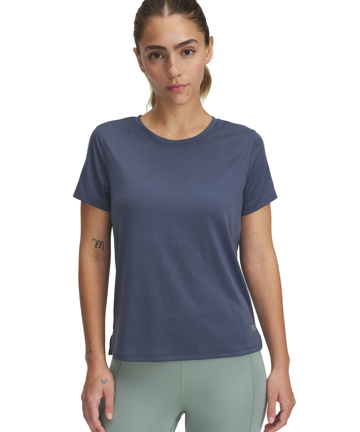 Polera manga corta Under Armour launch gris para mujer