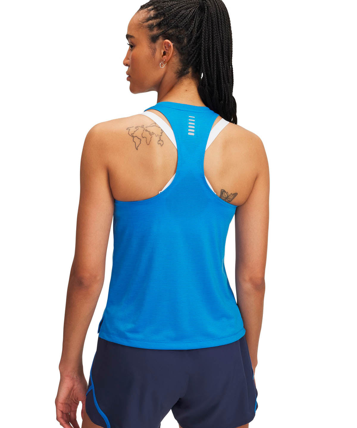 Polera sin mangas Running para mujer Launch azul Under Armour.