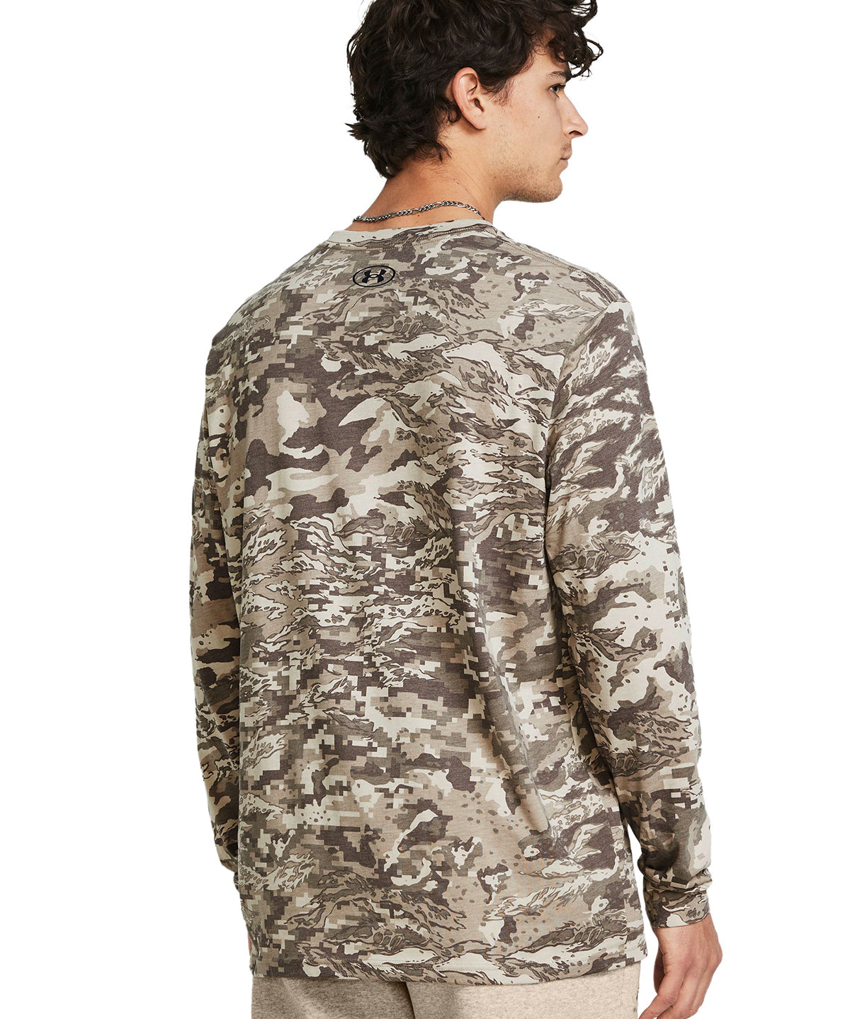 Polera manga larga UA ABC Camo para hombre