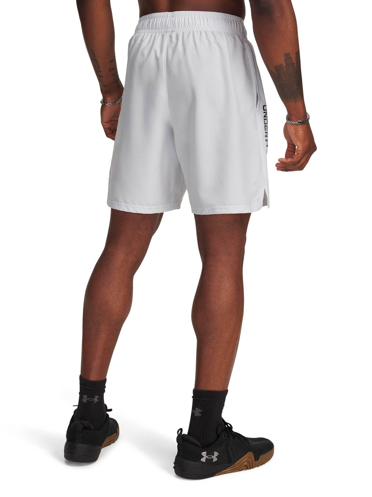 Short de entrenamiento para para hombre Tech Woven Wordmark Gris Under Armour