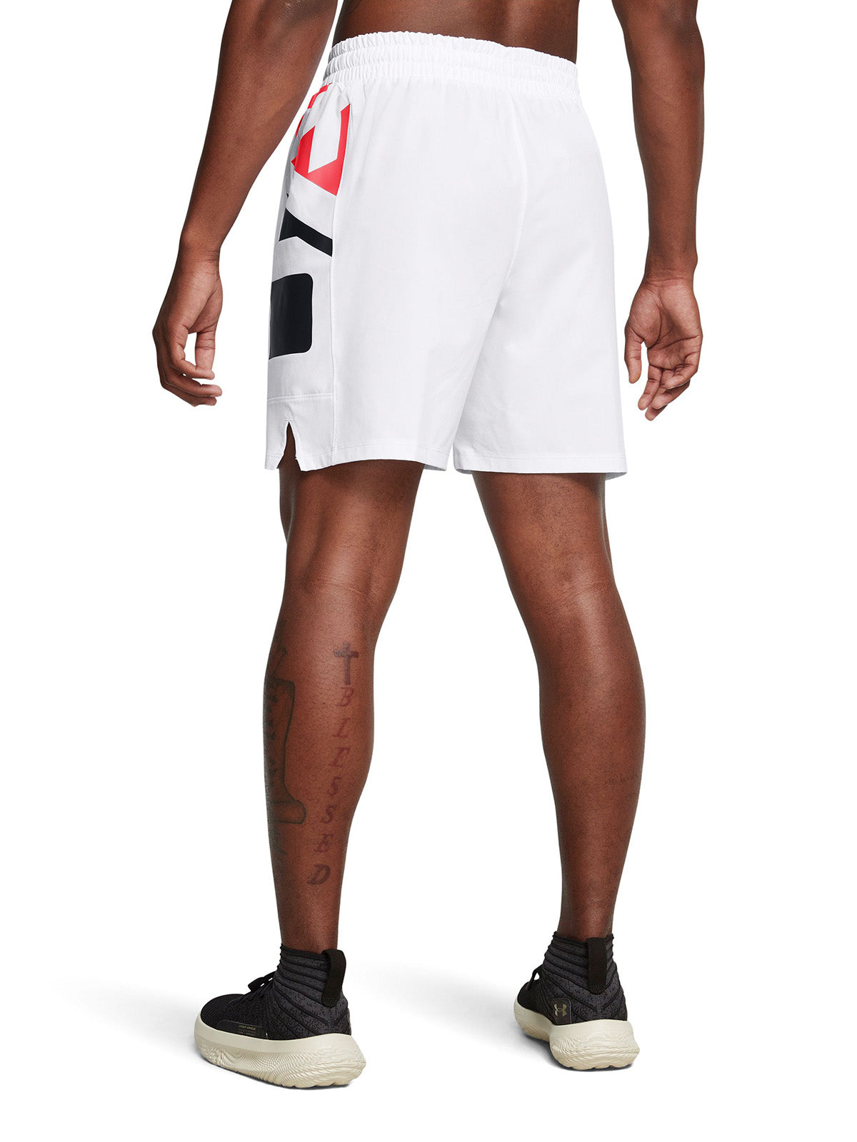 Shorts UA Zone para hombre