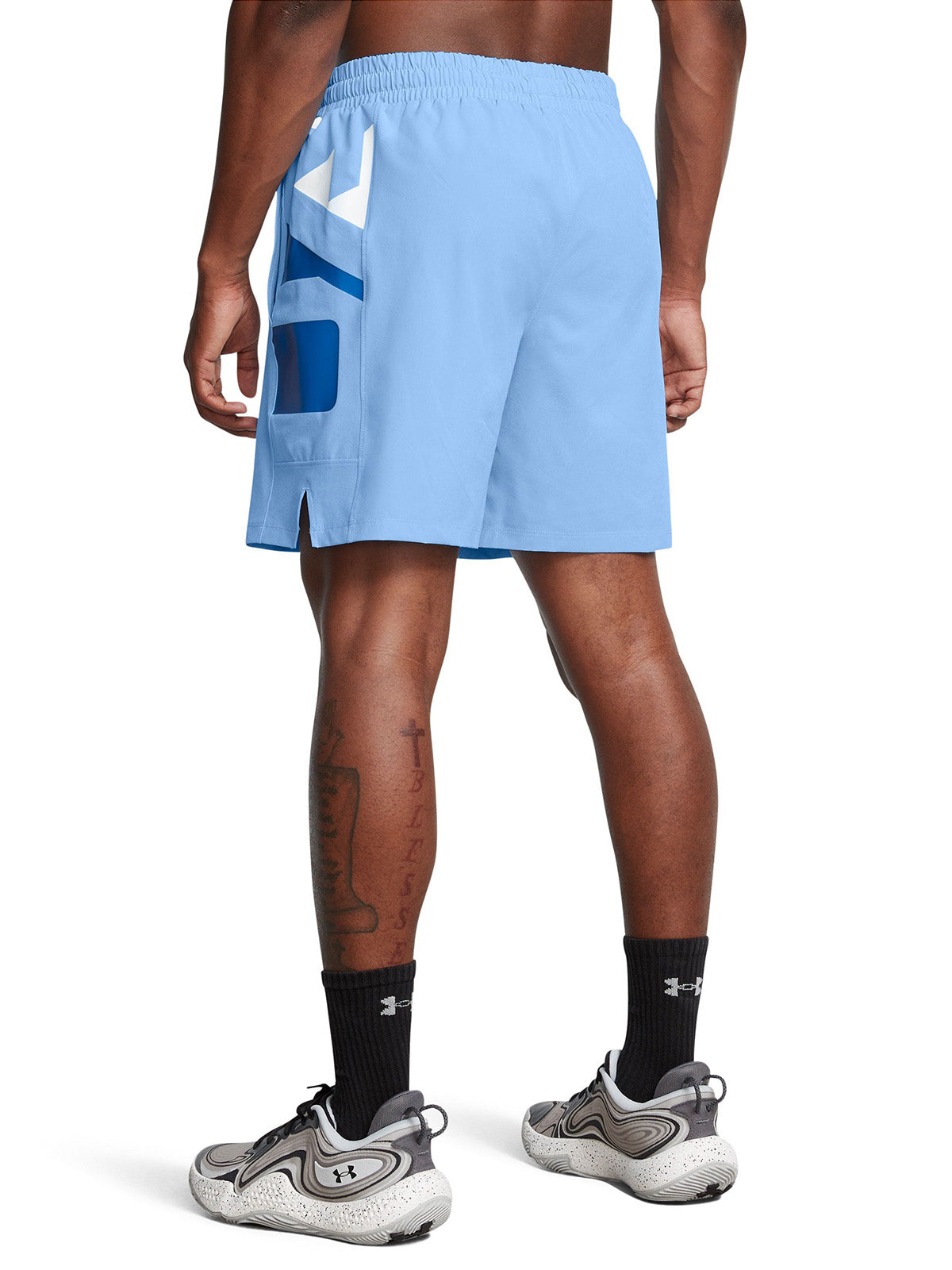 Shorts UA Zone para hombre