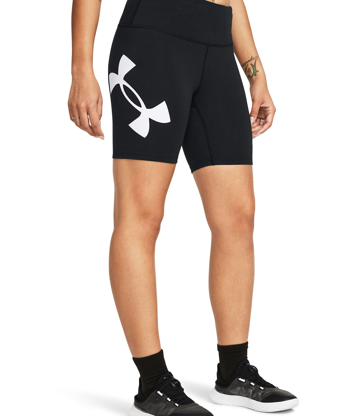 Shorts UA Campus de 7" para mujer