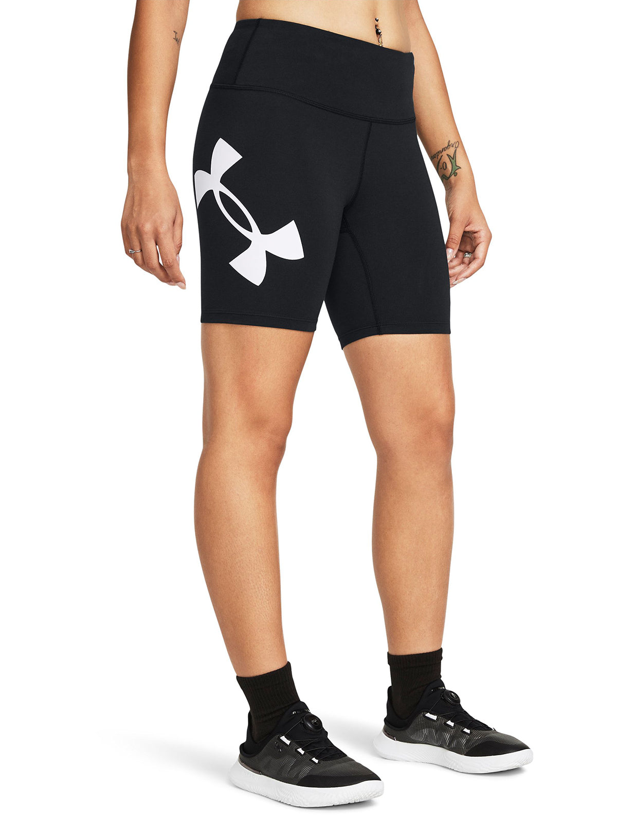 Shorts UA Campus de 7" para mujer