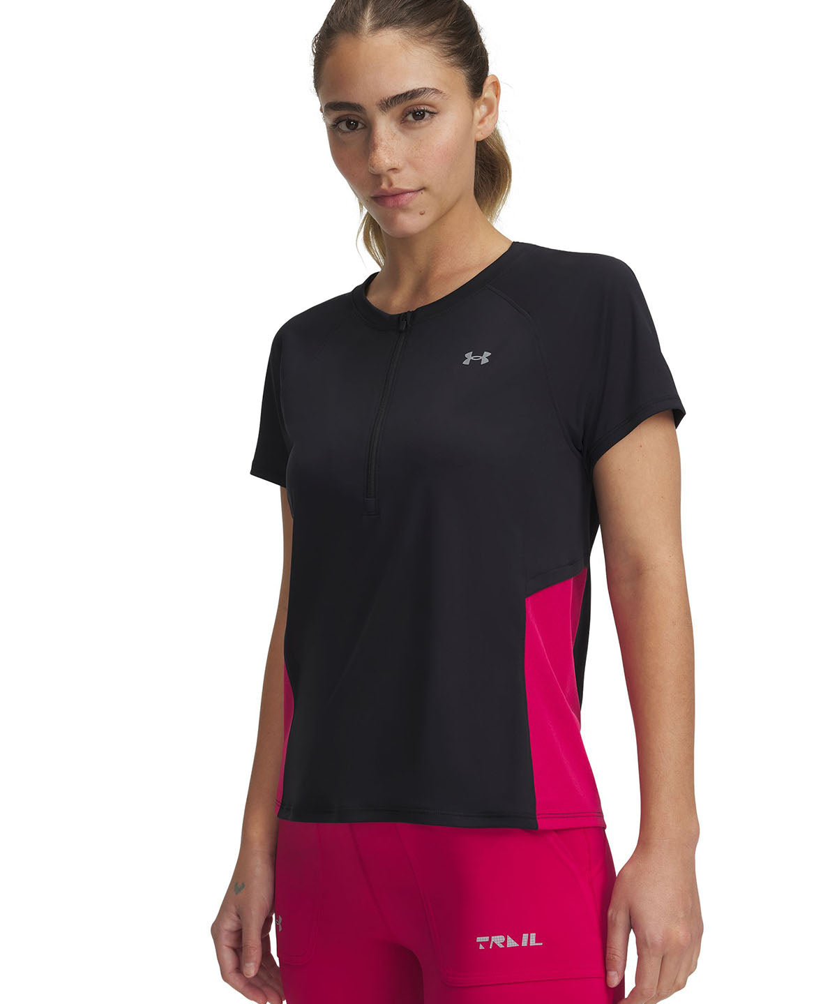 Polera manga corta UA Trail Run negro para mujer