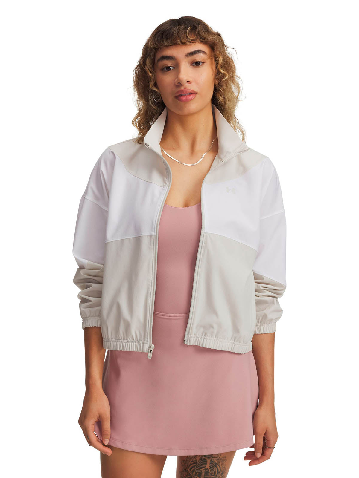 Chaqueta Lifestyle para mujer Rival Woven blanco Under Armour