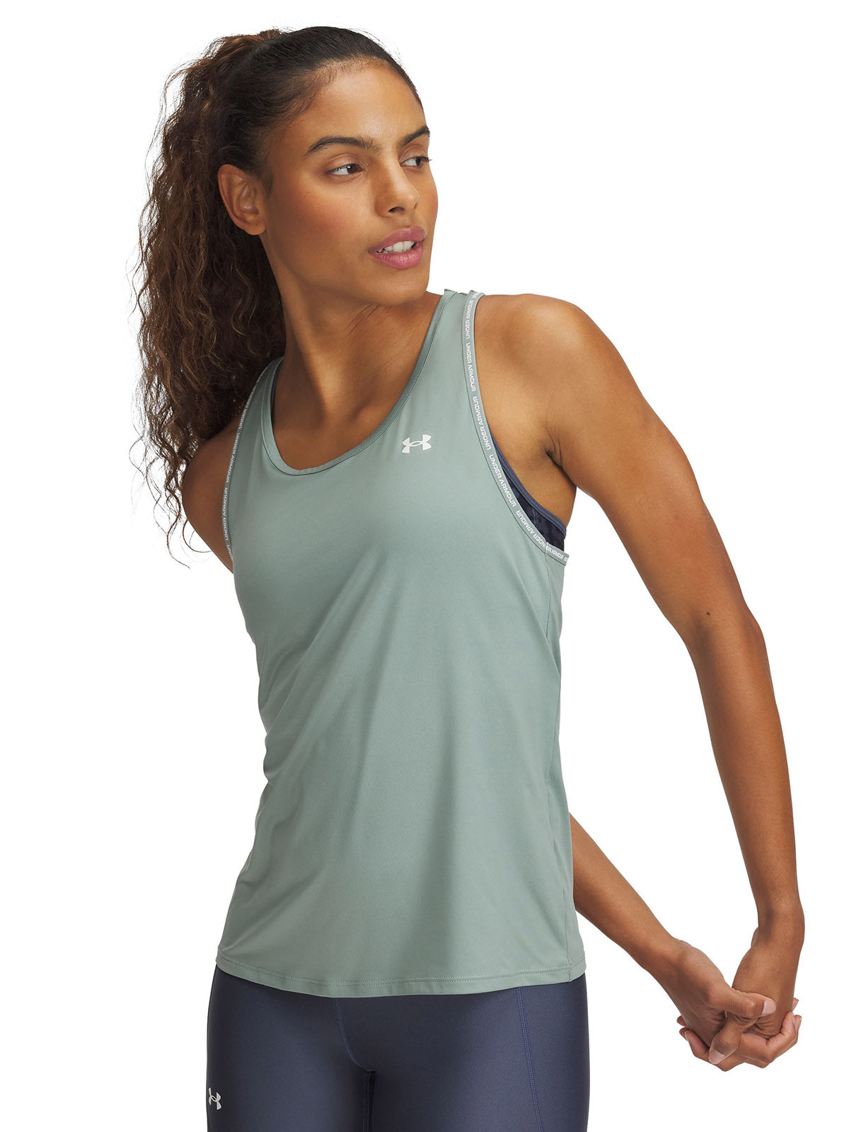 Polera sin mangas Under Armour tech knockout verde para mujer