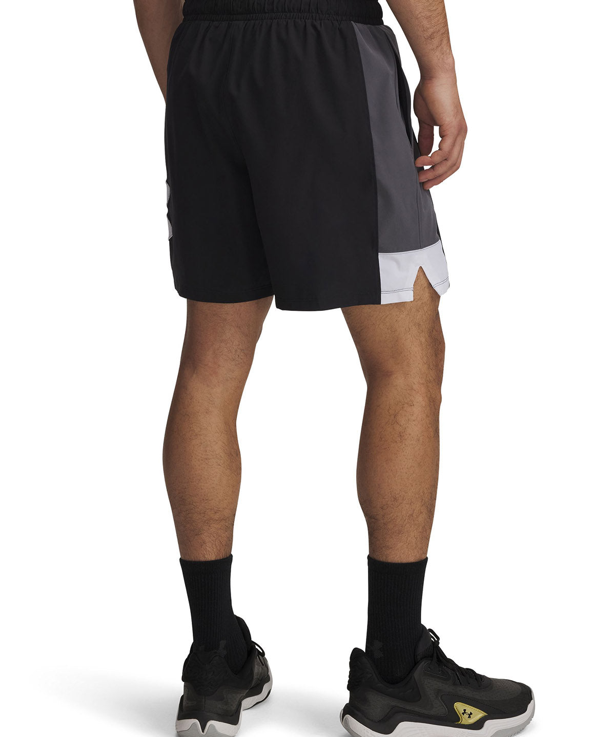 Shorts UA Zone 7" Woven negro para hombre
