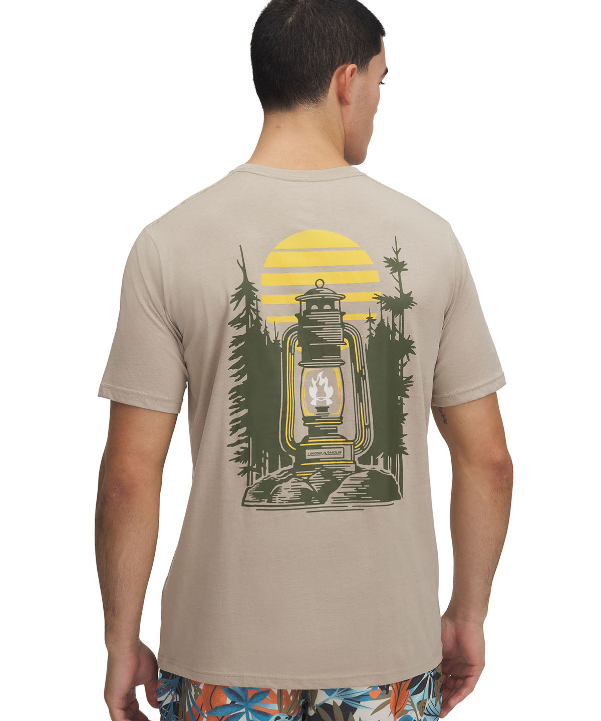 Polera manga corta Under Armour outdoor fuel café para hombre