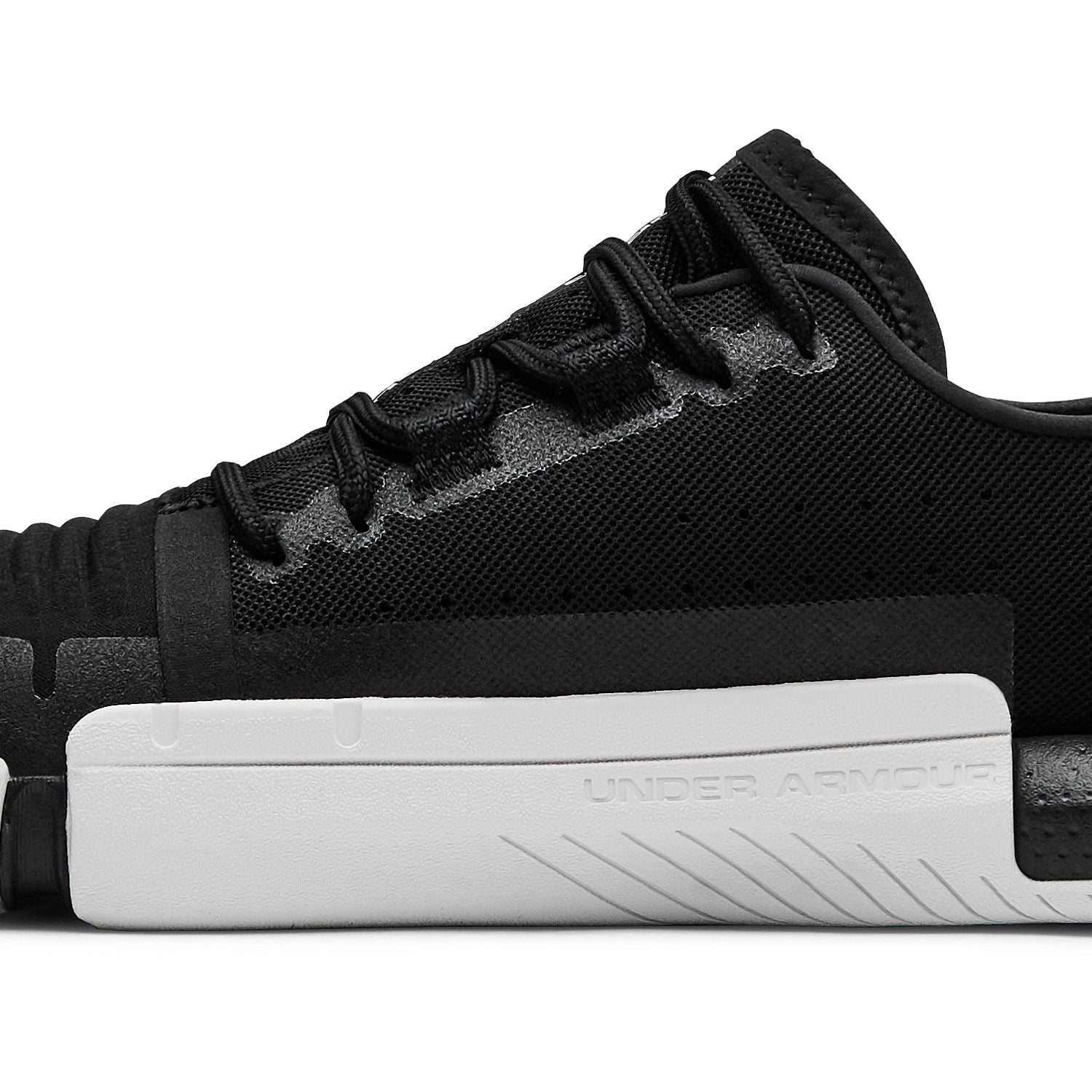 Calzado de entrenamiento UA TriBase Reign para mujer