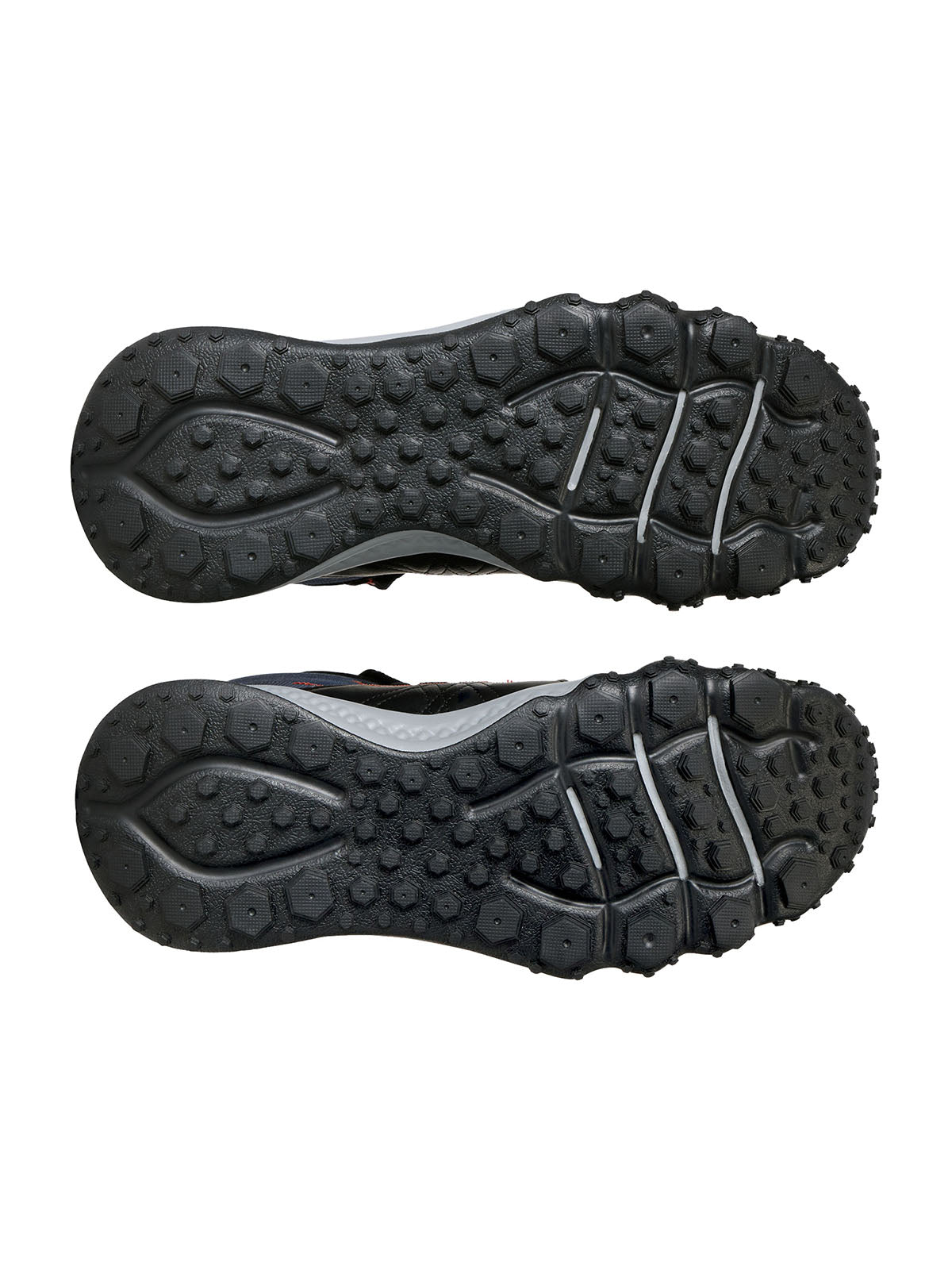 Bota Under Armour Charged maven trek negro para hombre