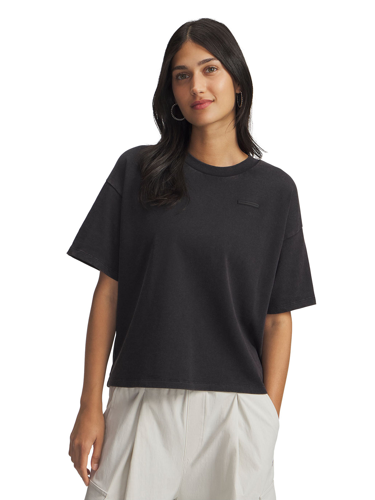 Polera manga corta Lifestyle para mujer UA Boxy Wash Heavyweight nego Under Armour